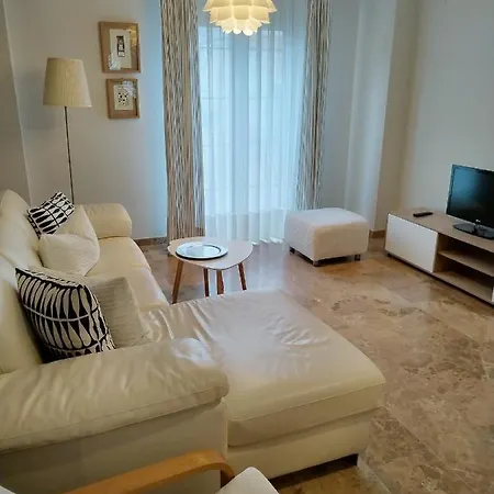 Apartamento Puente Romano * コルドバ